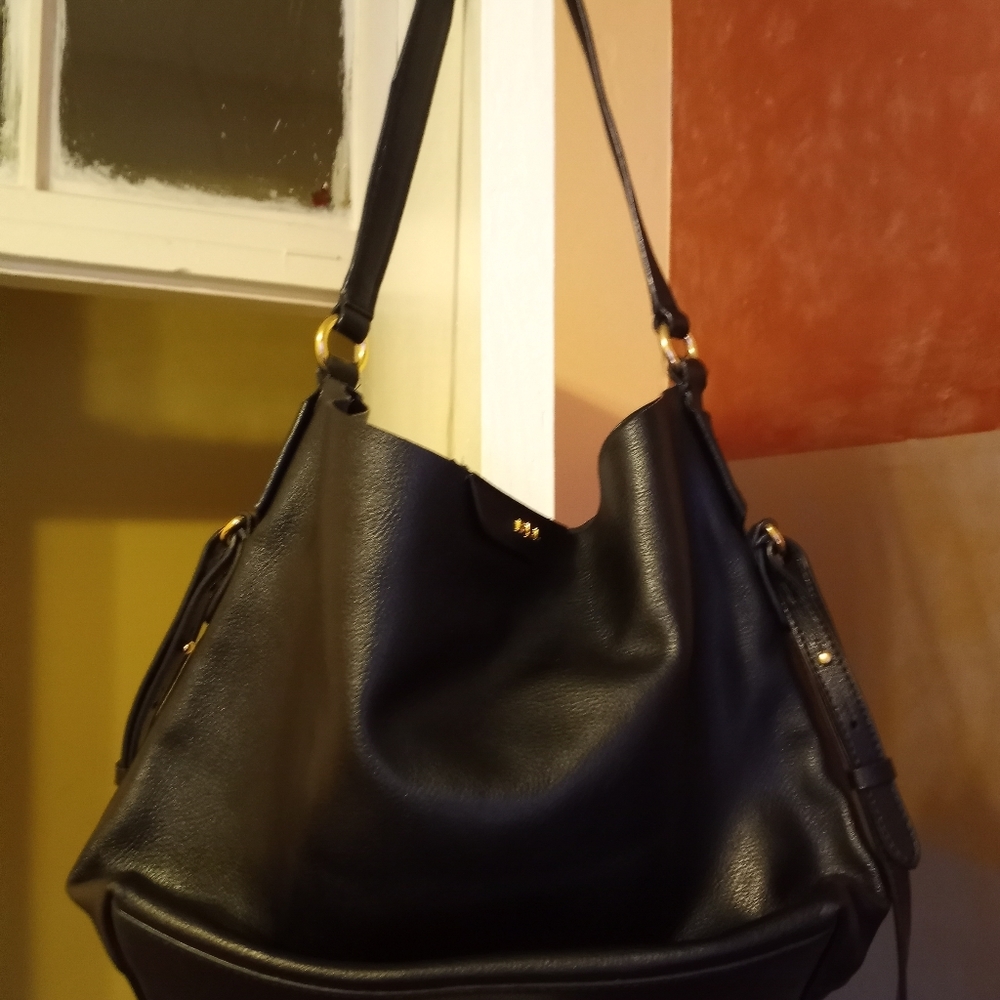 Black Leather Tote Bag - Picture 3 of 10